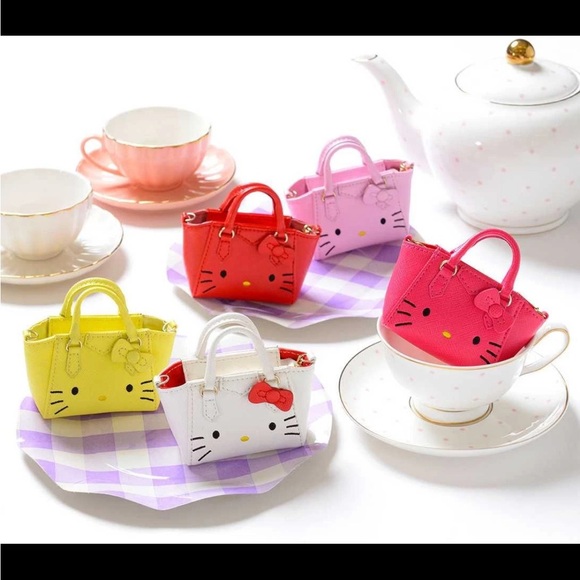 New Hello Kitty Samantha Vega Bag Charm - Picture 13 of 13